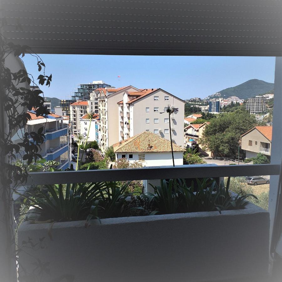 Mika * Budva